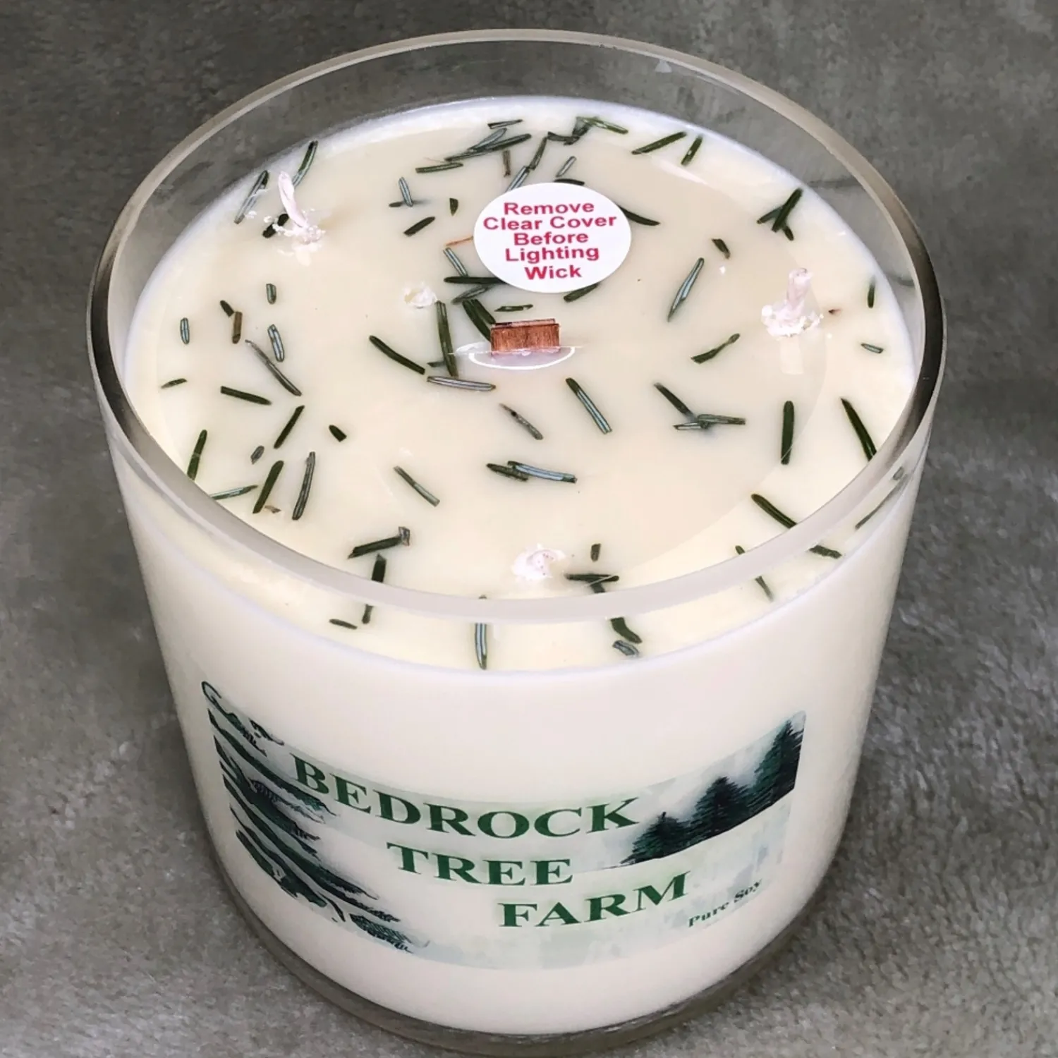 Clearance The Jolly Christmas Shop Bedrock Tree Farm 32 Oz Fir Needle Scented Christmas Candle V32NAT