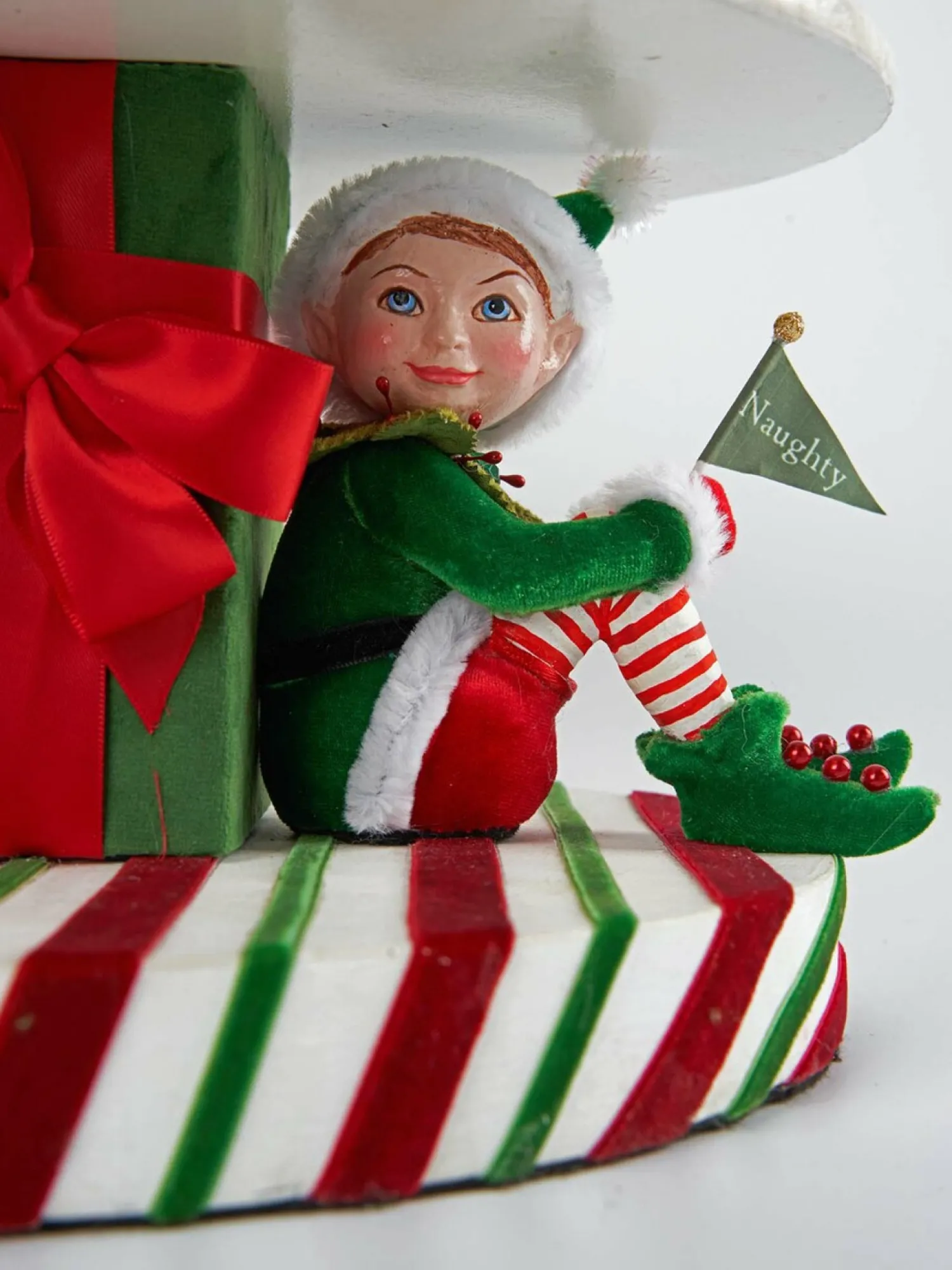 Sale The Jolly Christmas Shop Katherine's Collection 13.25" Santa Claus Is Coming To Town Naughty And Nice Cake Stand 28-128245