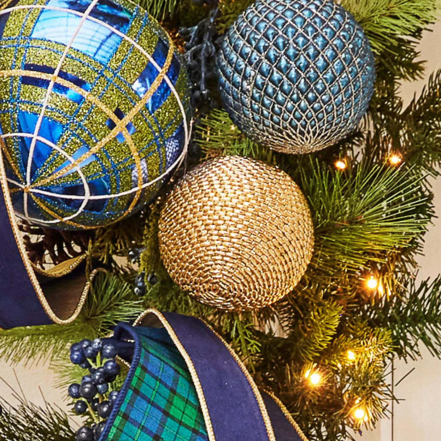 Sale The Jolly Christmas Shop Raz 4" Gold Beaded Christmas Ball Ornament 4403629
