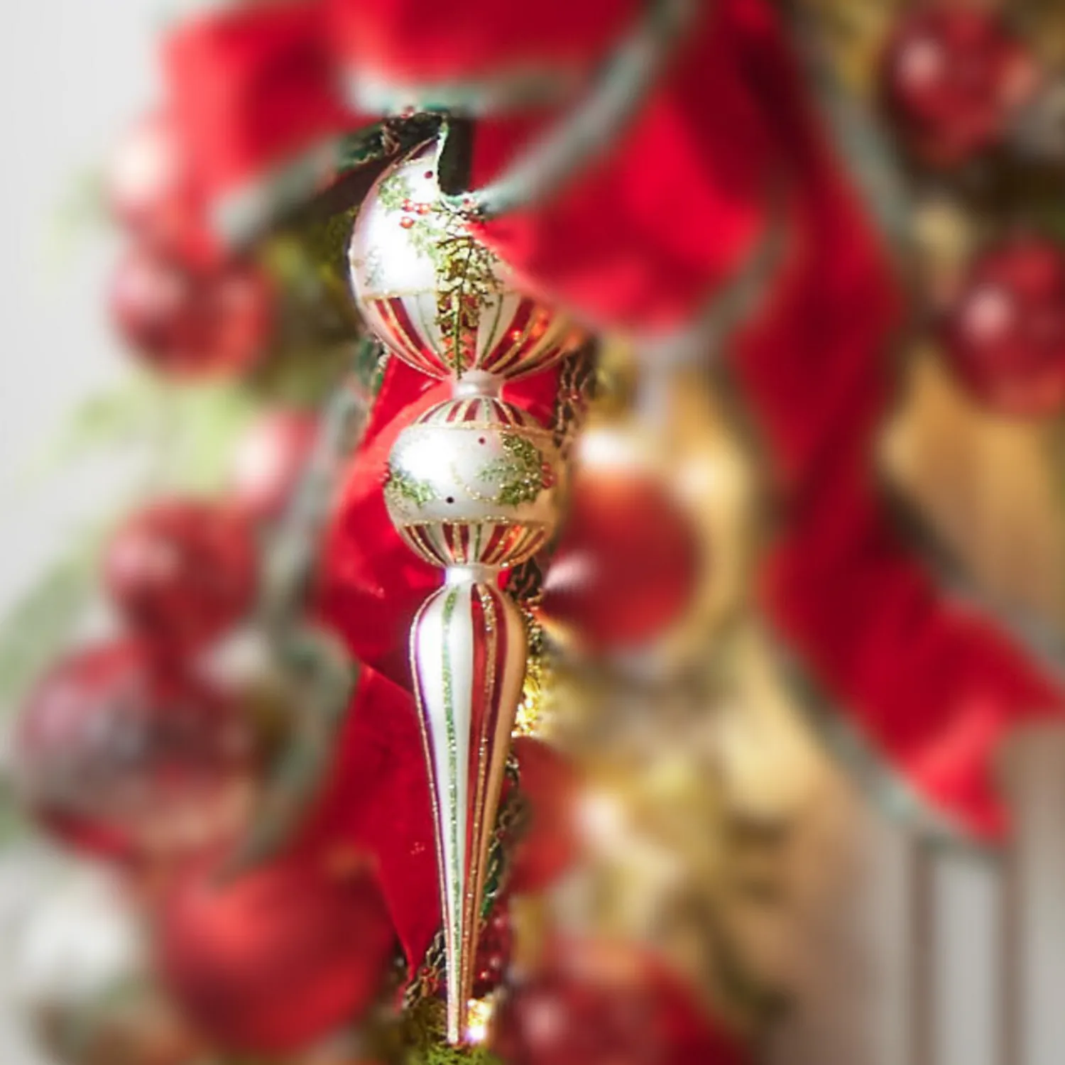 Hot The Jolly Christmas Shop Raz 15" Large Holly Leaf Glass Finial Christmas Ornament 4424545