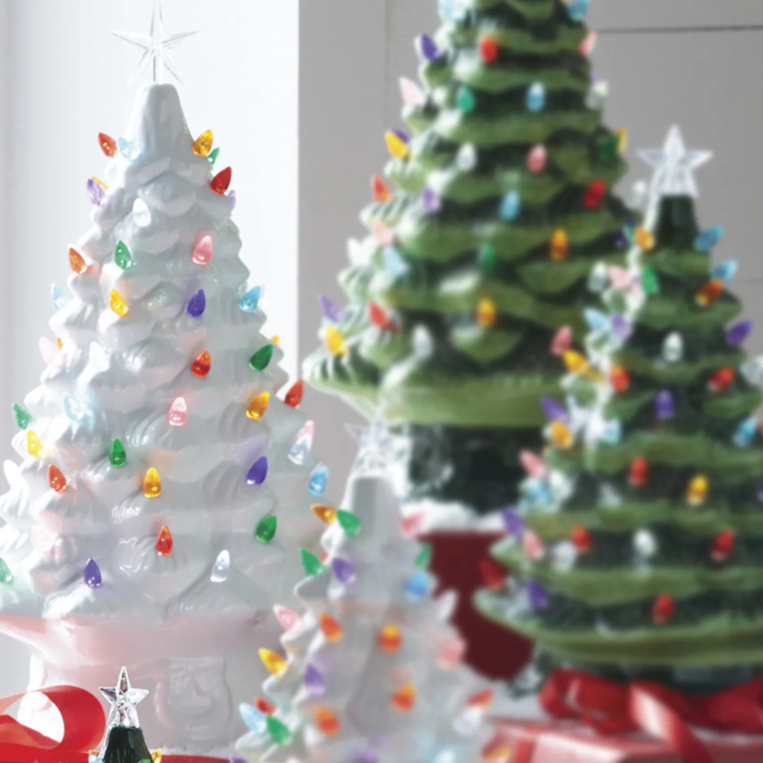 Outlet The Jolly Christmas Shop Raz 13" Vintage Lighted White Ceramic Christmas Tree With Timer 4119131