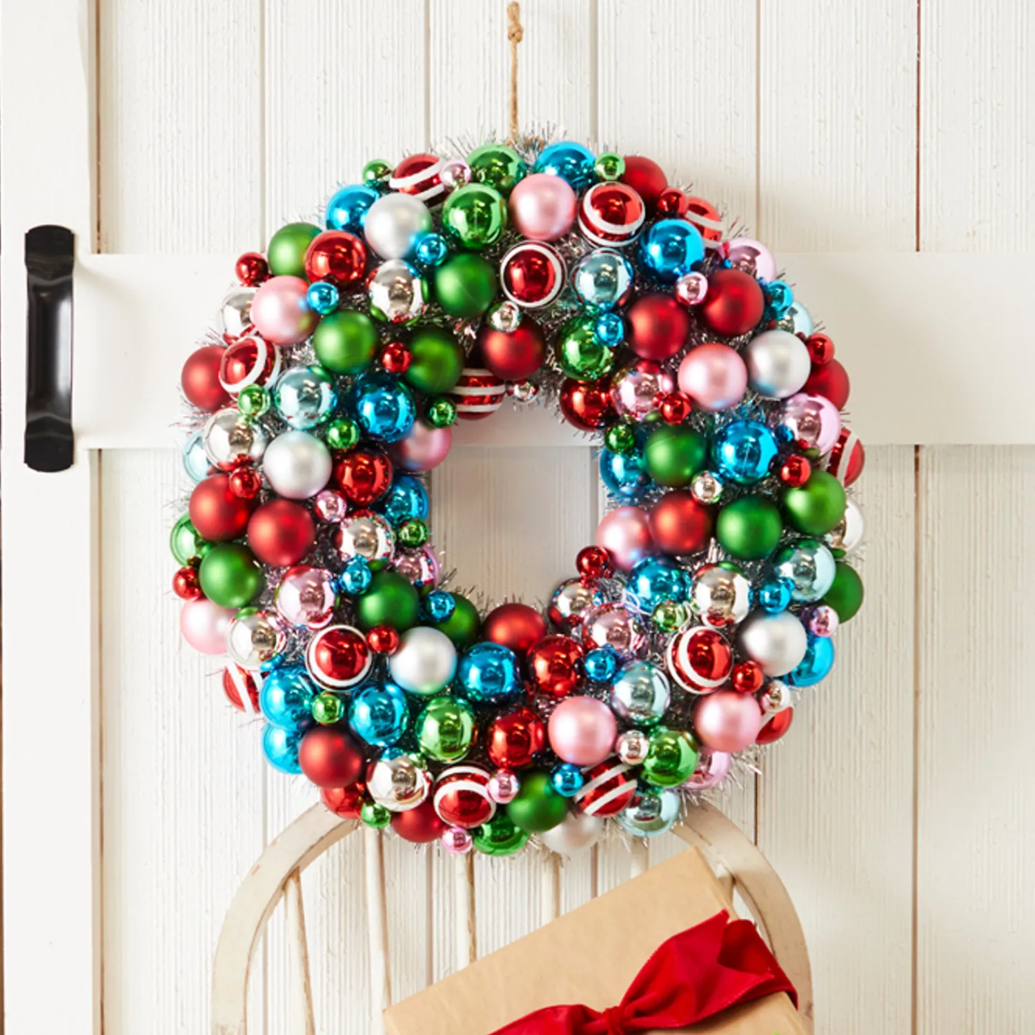 Outlet The Jolly Christmas Shop Raz 19.5" Vintage Ornament And Tinsel Christmas Wreath W4332715
