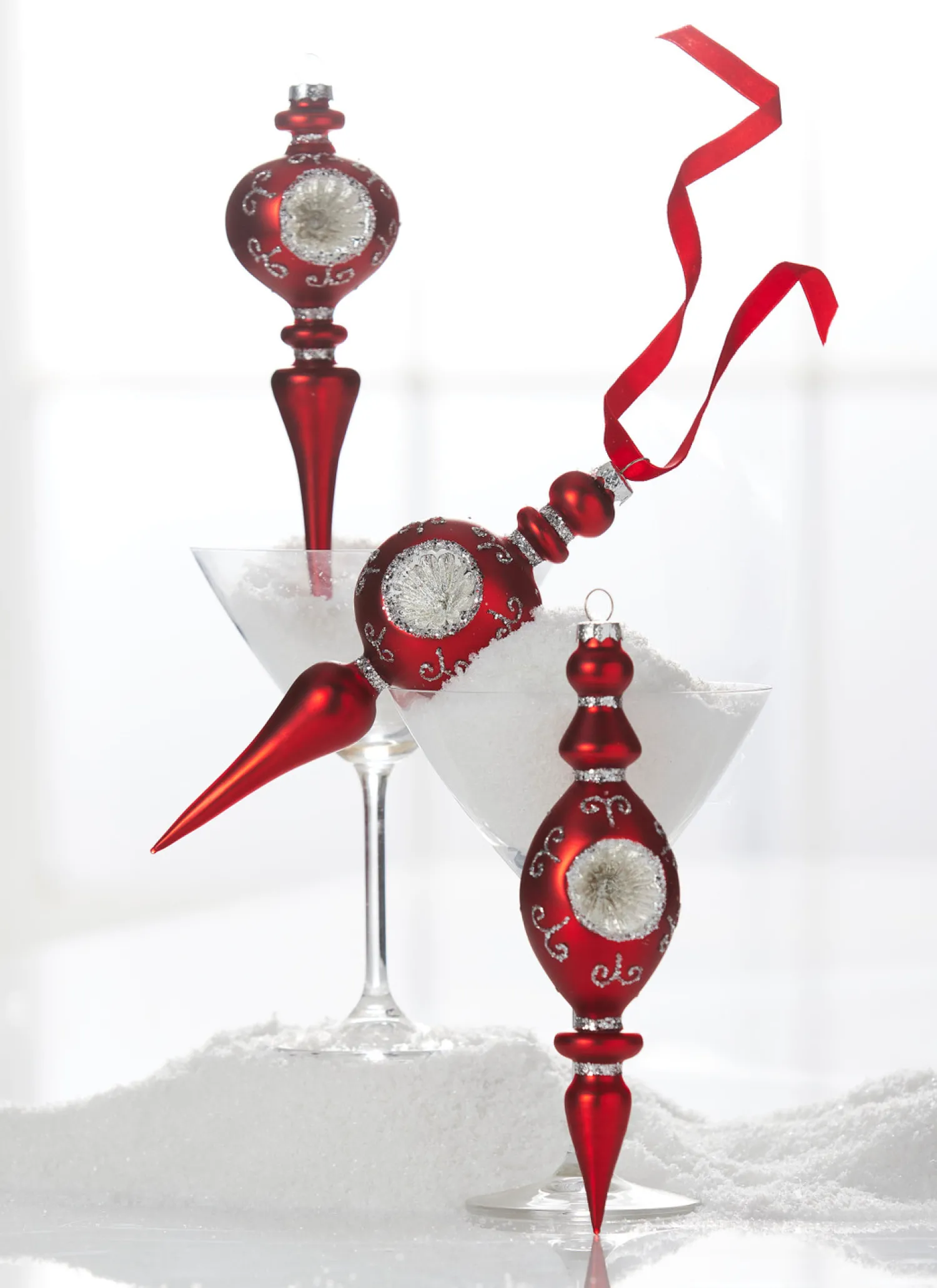 New The Jolly Christmas Shop Raz 8.25" Vintage Red Finial Glass Christmas Ornament With Silver Reflectors 4320863
